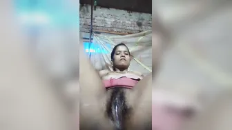 Village GF Rubbing Her Dripping Wet Pussy In New Mms