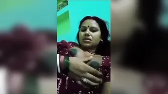 Married Village Aunty Exposing Pussy And Massive Tits Video