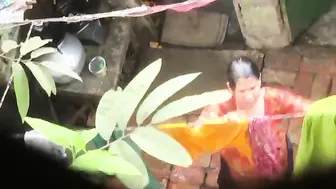 Neighbor Aunty Undressing Showing Massive Boobs In Viral Clip