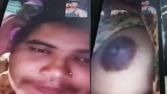 Bengali Bhabhi Exposing Huge Boobs Live On Camera For Lover