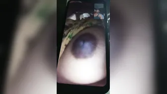 Bengali Bhabhi Exposing Huge Boobs Live On Camera For Lover