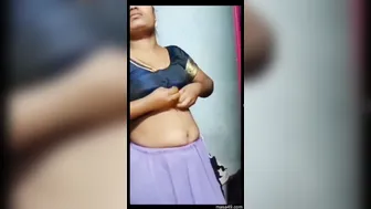 Village Married Woman Removing Saree Showing Naked Body To Me