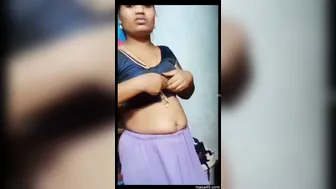 Village Married Woman Removing Saree Showing Naked Body To Me