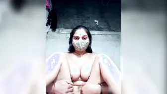 Bhabhi Getting Naked Live On Cam For Private Viewers Tonight