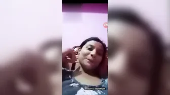 Cute Married Bhabhi Pressing Her Big Soft Boobs In Selfie Clip