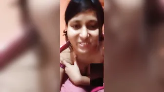 Stunning Bengali GF Viral Clip Fingering Her Wet Cunt