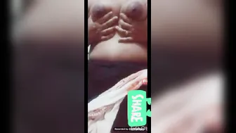 Thick Bhabhi Stripping Naked Showing Everything On Her Phone