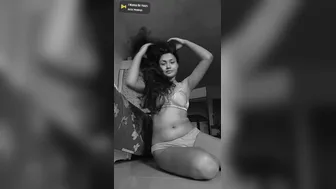 Bengali GF Stripping Off Exposing Nipples On Cam