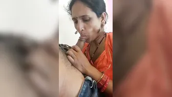 Bhabhi In Orange Nighty Giving Head To Her Man Tonight