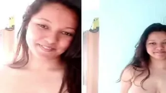 Busty Indian Girl Stripping Naked In Her Leaked Video