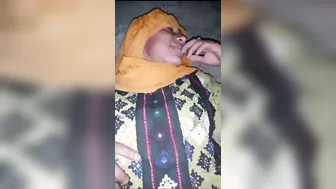 Shy Neighbor Wife Exposing Pussy To The Guy Next Door On Cam