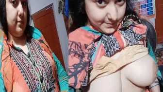 Married Bhabhi Teasing Her Huge Tits In Bedroom Selfie Scandal