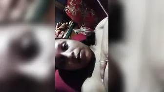 Lonely Bhabhi Playing With Herself Horny Afternoon At Home Alone