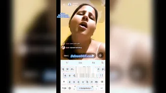 College Girl Exposing Her Perfect Boobs In Leaked Selfie Video