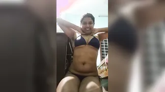 Amateur GF Sucking And Riding Dick In Leaked Private Mms