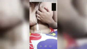 College Babe Flashing Her Tits To Boyfriend On Late Night Call