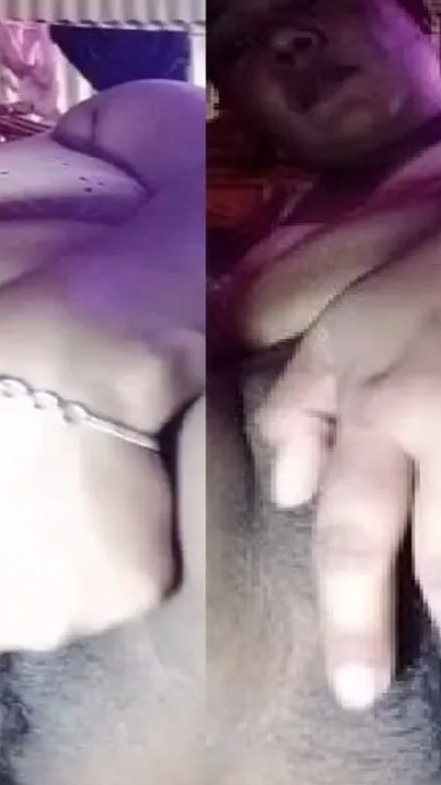 Village Bhabhi Playing With Herself Dirty Talking On Her Phone