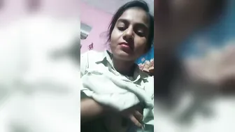 Sexy Desi GF Sending Me Her Nude Pics And Videos Daily