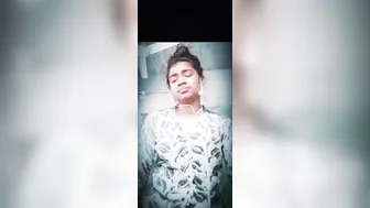Shy GF Exposing Her Boobs For The First Time On Cam