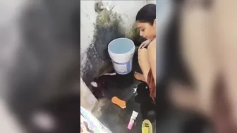Bhabhi Caught Bathing Nude On Hidden Camera In Viral Footage