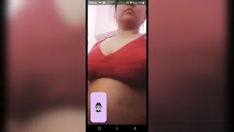 Mature Aunty Rubbing Herself While Chatting On Camera Tonight