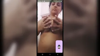 Mature Aunty Rubbing Herself While Chatting On Camera Tonight