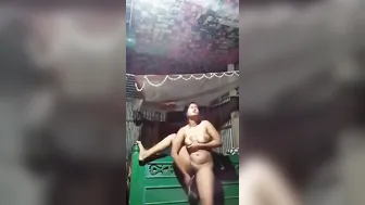 Tall Village Babe Masturbating With Dildo In Viral Mms Clip