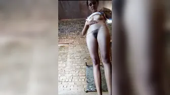 Village Aunty Gets Her Pussy Fucked Hard In Leaked Mms Tape