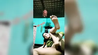 Horny GF Spreading Her Ass Showing Everything Online