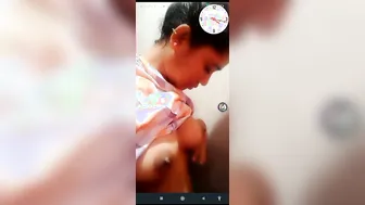 GF Flashing Her Virgin Boobs On Naughty Video Call