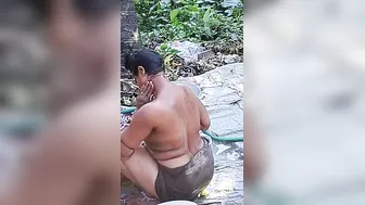 Mature Married Woman Bathing Naked Outdoors Caught On Hidden Cam