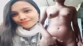 Cute GF Showing Her Tiny Tits In Desi Mms Leak