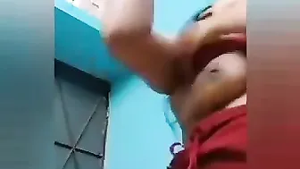 GF Dressing After Bath Flashing Her Wet Boobs