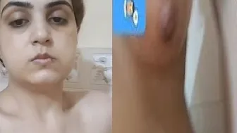 Married Bhabhi From Village Caught Showing Her Hanging Big Tits