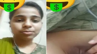 Indian GF Spreading Pussy Lips During Naughty Call