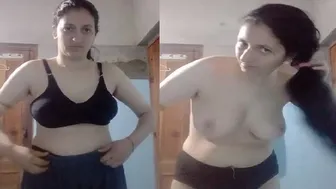 Pakistani Slut Stripping Her Bra Going Topless For Camera