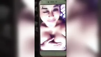 GF Sharing Her Nude Pics And Clips On Private Chat