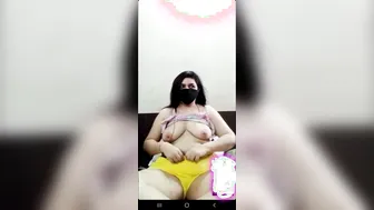 Masked GF Stripping And Fucking On Private Cam Show