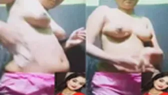 Desi GF Bathing Naked On Video Call For Her Boyfriend