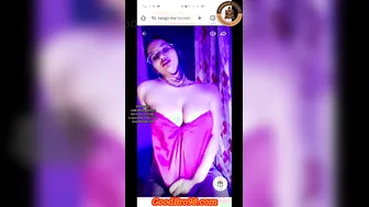 Hot Desi Babe Flashing Her Nipple During Live Stream Session