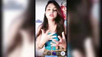 Cam Babe Showing Off Her Big Natural Tits Teasing Viewers Online