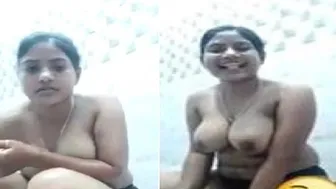 Desi Babe Bathing Naked While Videocalling Her Boyfriend Live