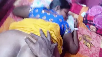 Village Bhabhi Sucking Cock Like A Pro In Leaked Clip