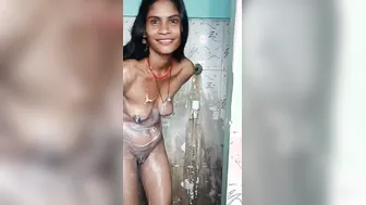 Skinny Bhabhi Bathing Naked Before Fucking Her Devar
