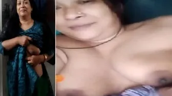 Mature Milf Showing Her Tits To Lover In Secret Video