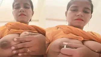 Big Tit Bhabhi Milking Her Boobs While Fingering Pussy Harder