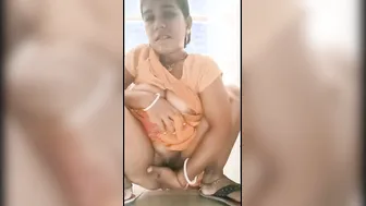 Big Tit Bhabhi Milking Her Boobs While Fingering Pussy Harder