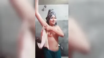 Bangladeshi GF Getting Naked In Bathroom Before Shower