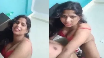 Married Woman Bouncing On His Cock In Homemade Bedroom Video