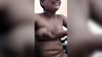 Desi Bhabhi Stripping Down Completely For Leaked Private Footage
